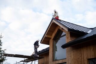 long-shot-men-working-roof-3_11zon